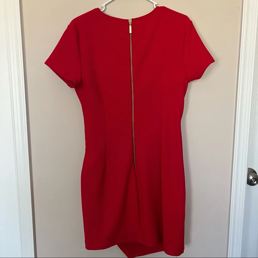 Red Dress - Picture 2 of 2